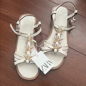 Zara Women's White Sandals with Gold Starfish